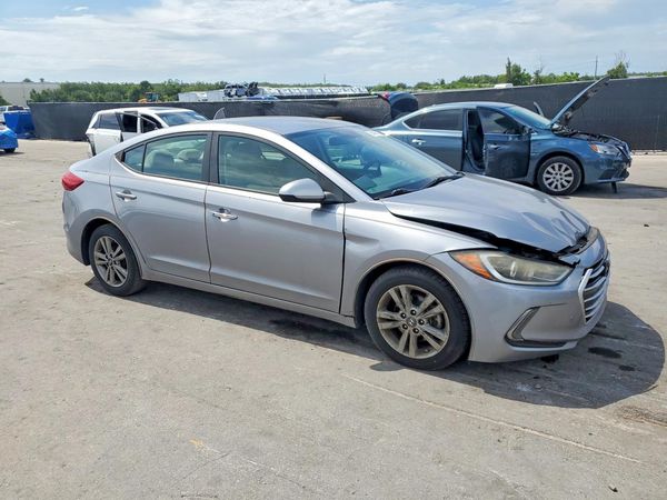 2017 HYUNDAI ELANTRA