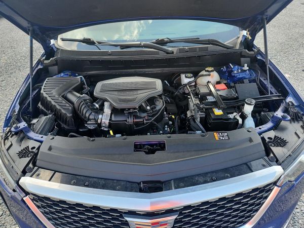 2024 CADILLAC XT6 Premium Luxury