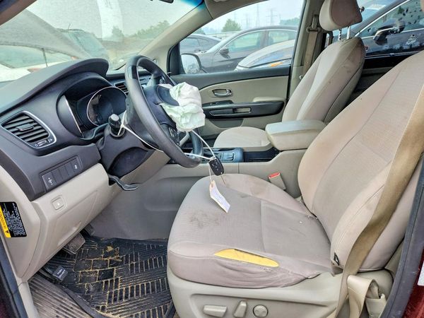 2016 KIA SEDONA LX - Middle-low