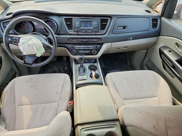 2016 KIA SEDONA LX - Middle-low