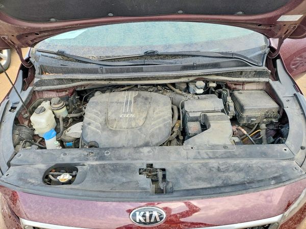 2016 KIA SEDONA LX - Middle-low