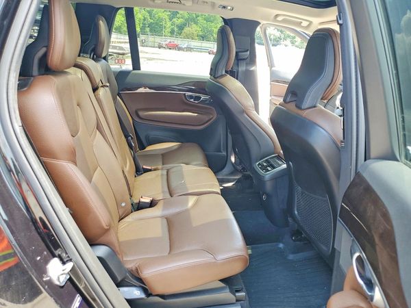 2019 VOLVO XC90