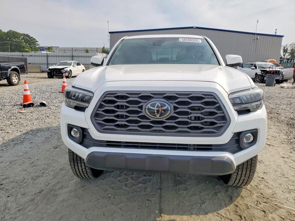 2021 TOYOTA TACOMA SR5