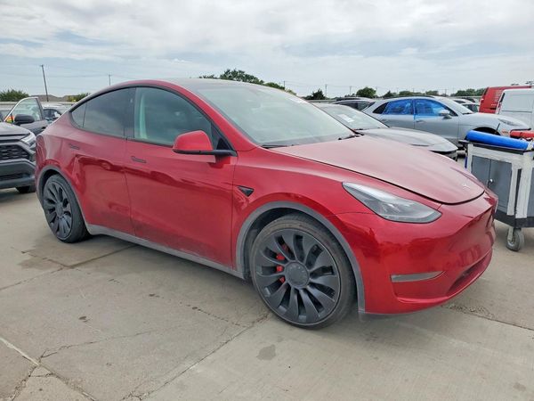 2024 TESLA MODEL Y