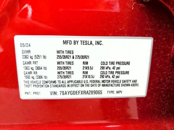 2024 TESLA MODEL Y