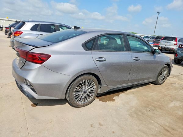 2024 KIA FORTE GT Line