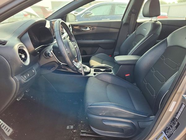 2024 KIA FORTE GT Line