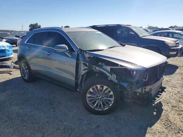 2025 CADILLAC XT4 Premium Luxury