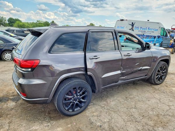 2018 JEEP GRAND CHEROKEE Laredo