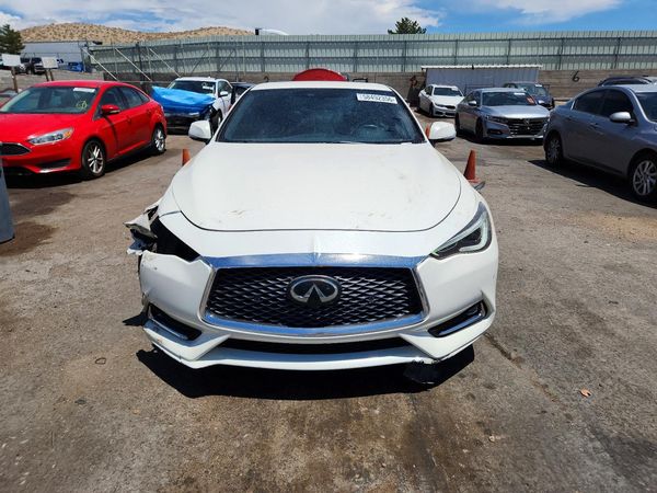 2021 INFINITI Q60 LUXE