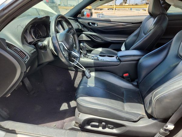 2021 INFINITI Q60 LUXE