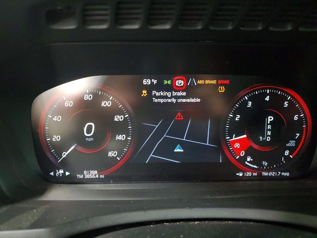 2021 VOLVO XC90 Momentum