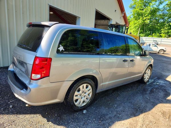 2019 DODGE GRAND CARAVAN SE