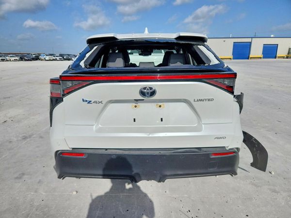 2023 TOYOTA BZ4X
