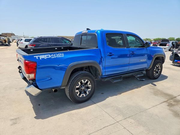 2017 TOYOTA TACOMA