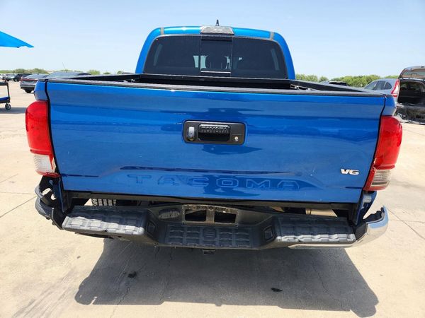 2017 TOYOTA TACOMA