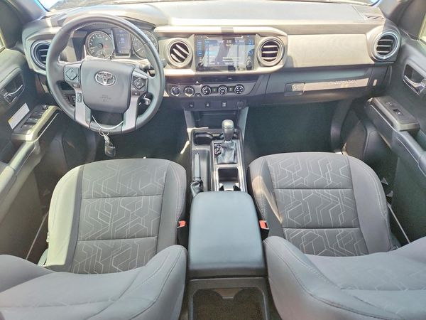 2017 TOYOTA TACOMA