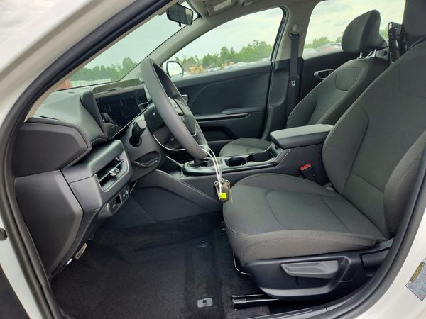 2026 KIA K4 LX, LXS