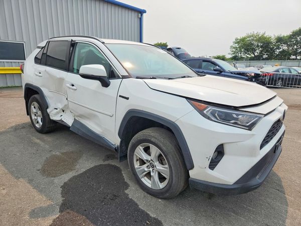 2021 TOYOTA RAV4 XLE HV