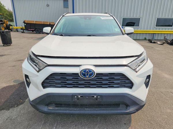 2021 TOYOTA RAV4 XLE HV