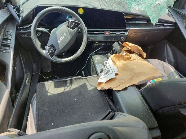 2024 KIA NIRO Wind