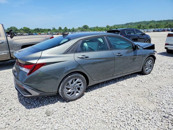 2024 HYUNDAI ELANTRA