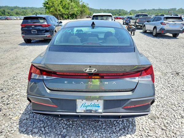 2024 HYUNDAI ELANTRA
