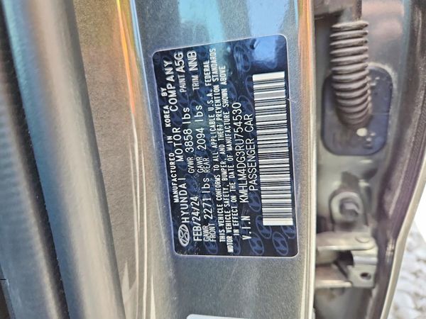 2024 HYUNDAI ELANTRA