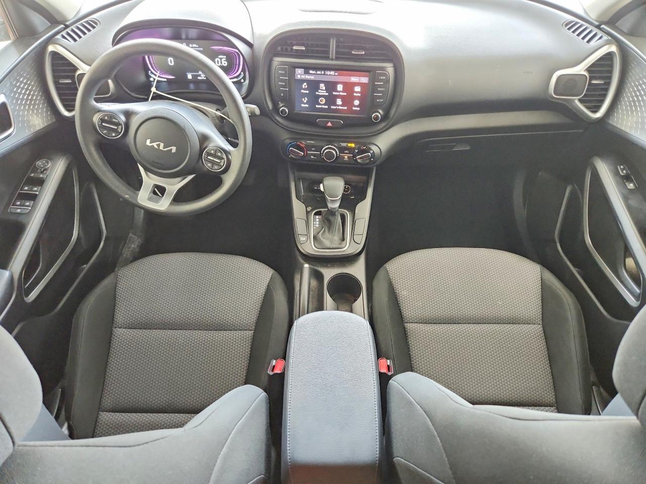 2023 KIA SOUL LX, S