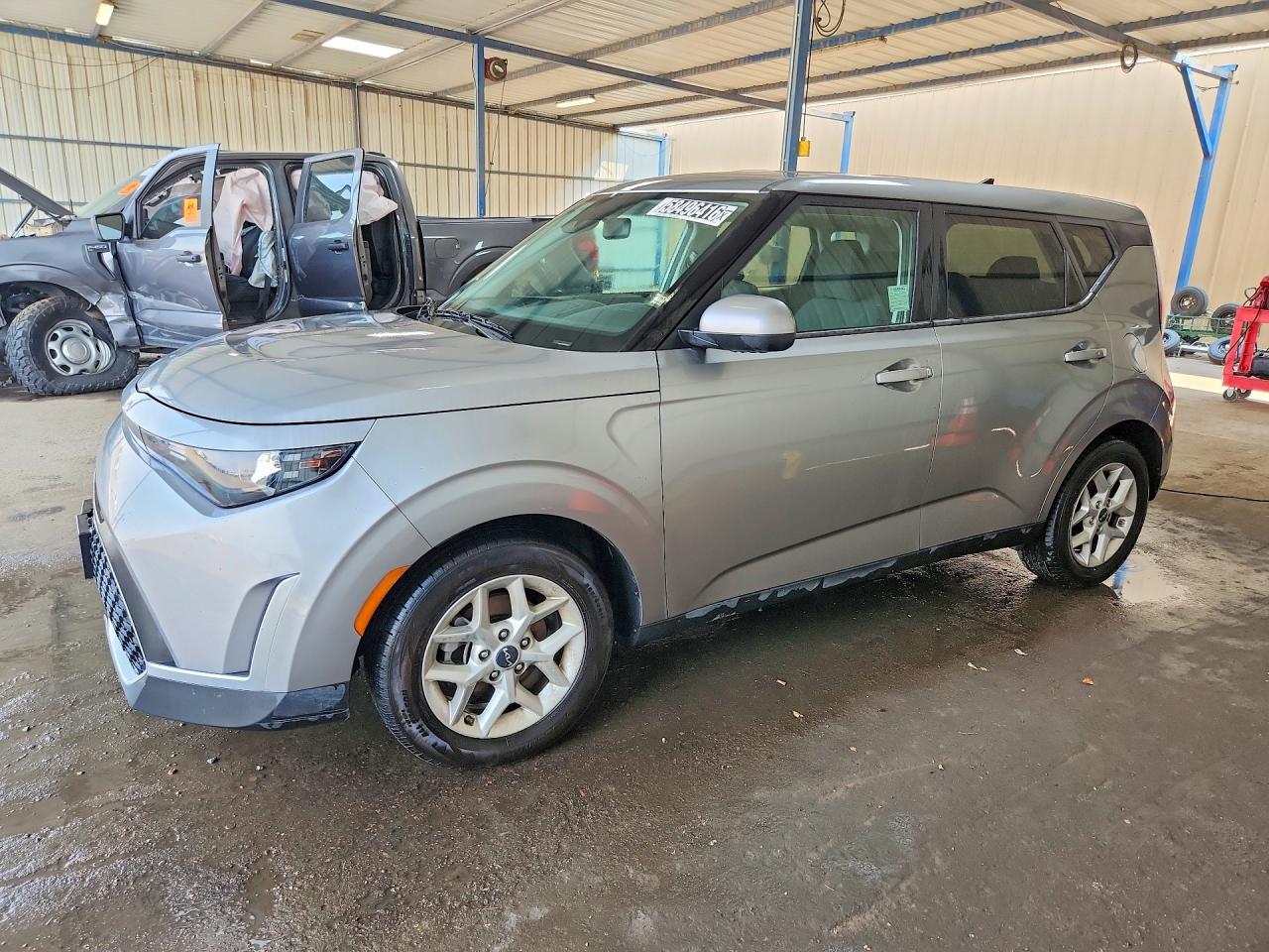 2023 KIA SOUL LX, S
