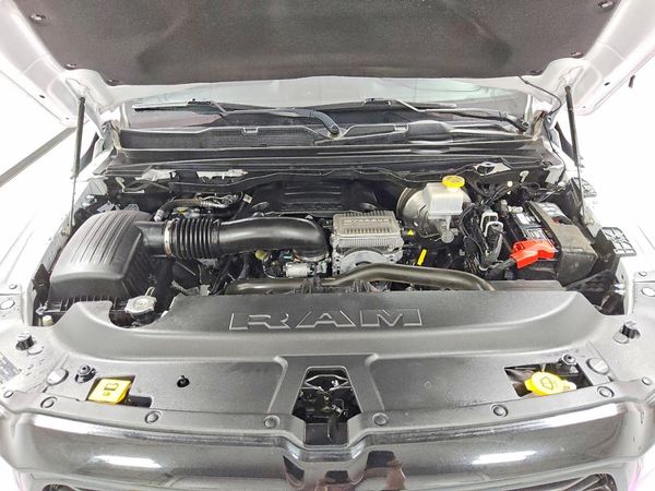 2024 RAM 1500 Laramie — Engine bay