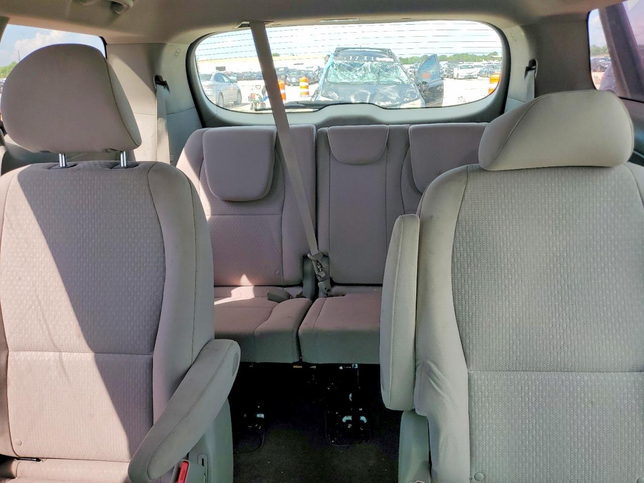 2017 KIA SEDONA L