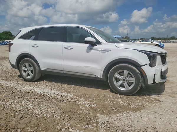 2025 KIA SORENTO LX