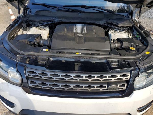 2017 LAND ROVER RANGE ROVER SPORT SE