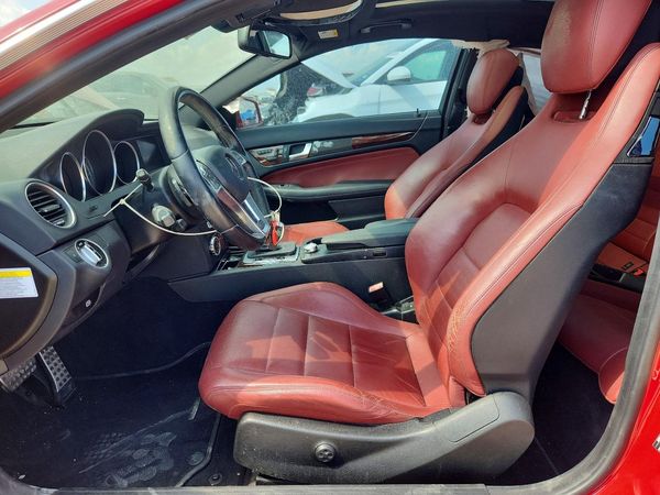 2012 MERCEDES-BENZ C