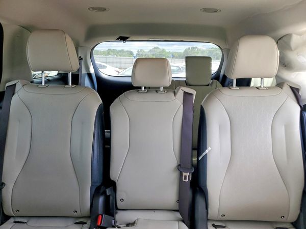 2025 KIA CARNIVAL