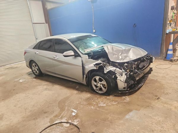 2021 HYUNDAI ELANTRA SE