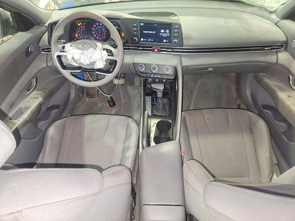 2021 HYUNDAI ELANTRA SE