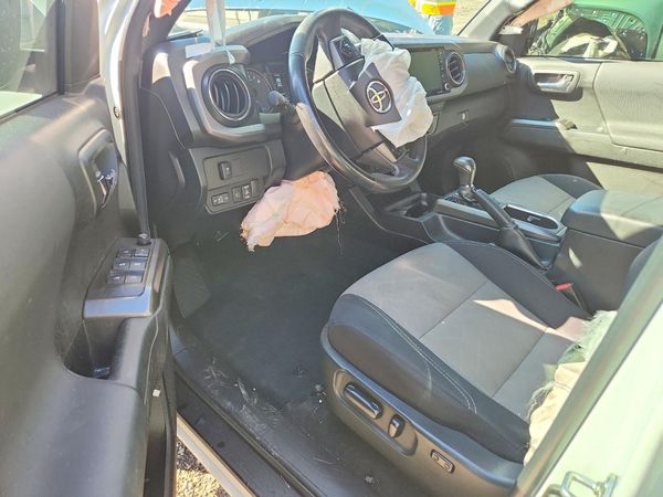 2022 TOYOTA TACOMA SR5