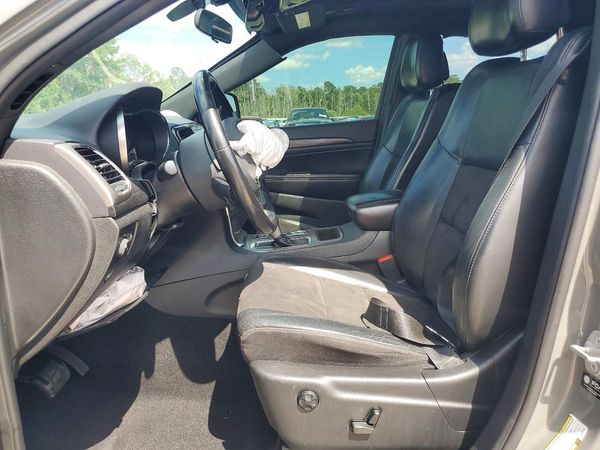 2021 JEEP GRAND CHEROKEE LAREDO 4X2