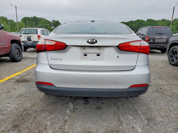 2015 KIA FORTE GL(Middle-low grade)