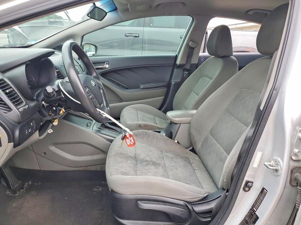 2015 KIA FORTE GL(Middle-low grade)