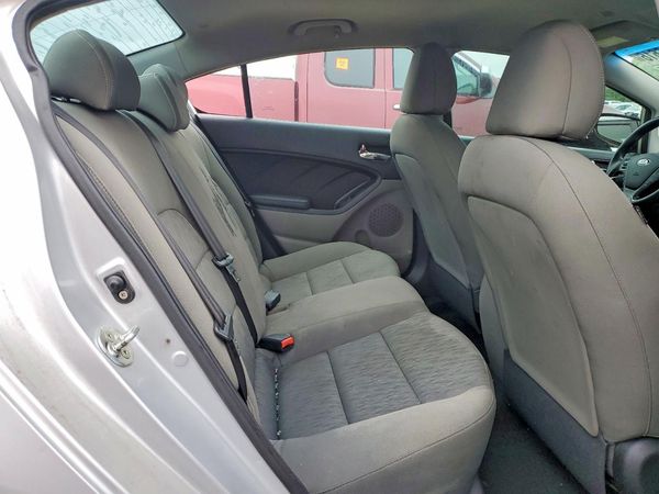 2015 KIA FORTE GL(Middle-low grade)