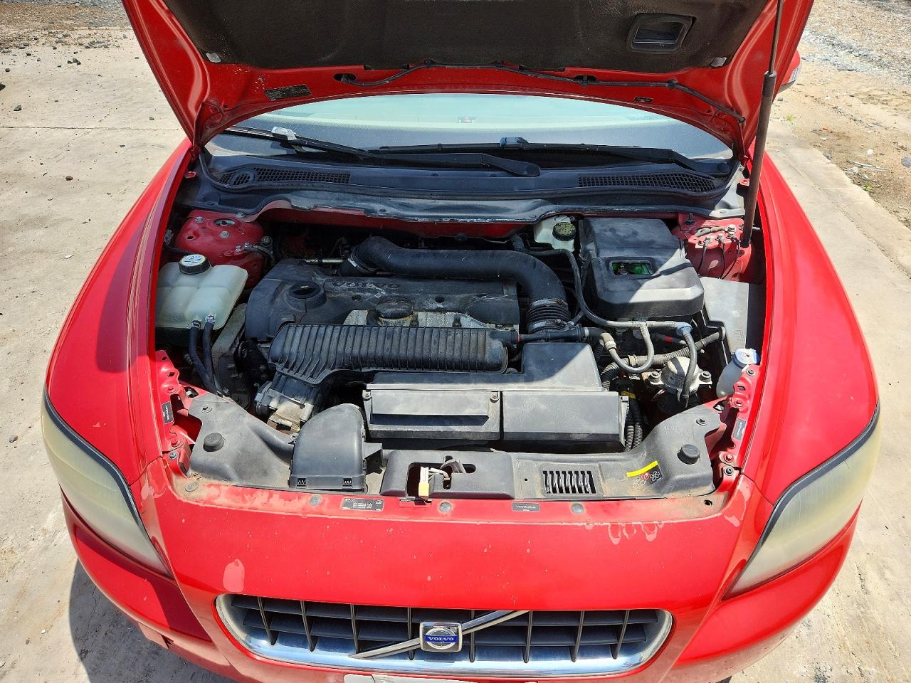 2010 VOLVO C70