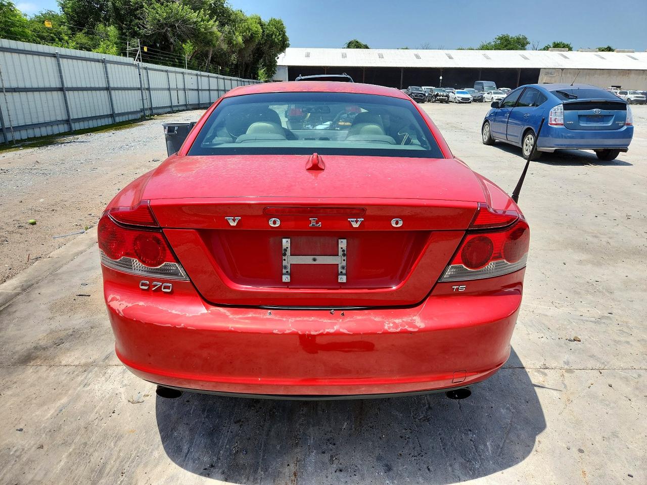 2010 VOLVO C70