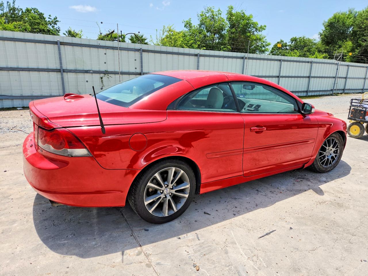 2010 VOLVO C70