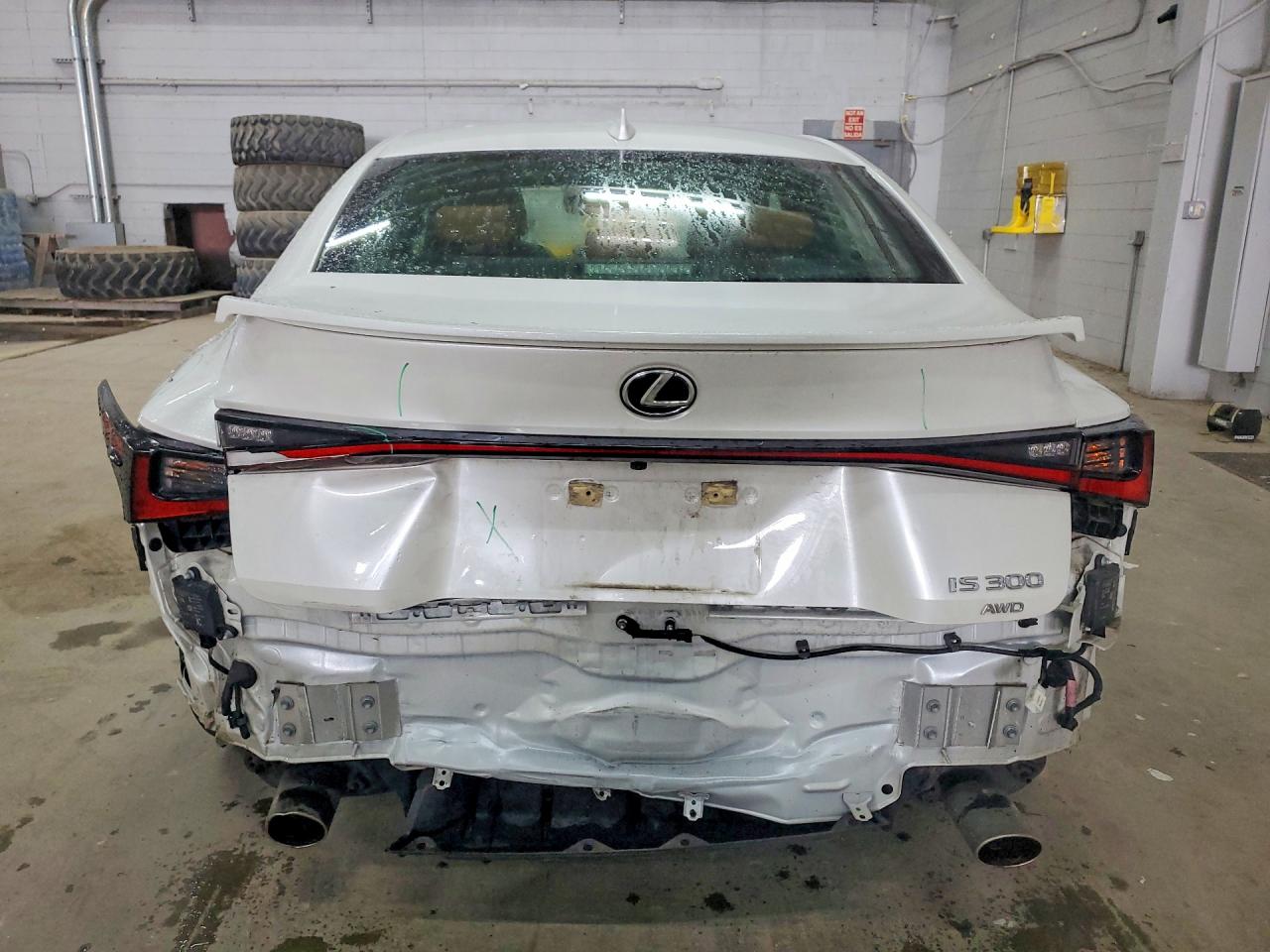 2021 LEXUS IS 300 Comfort