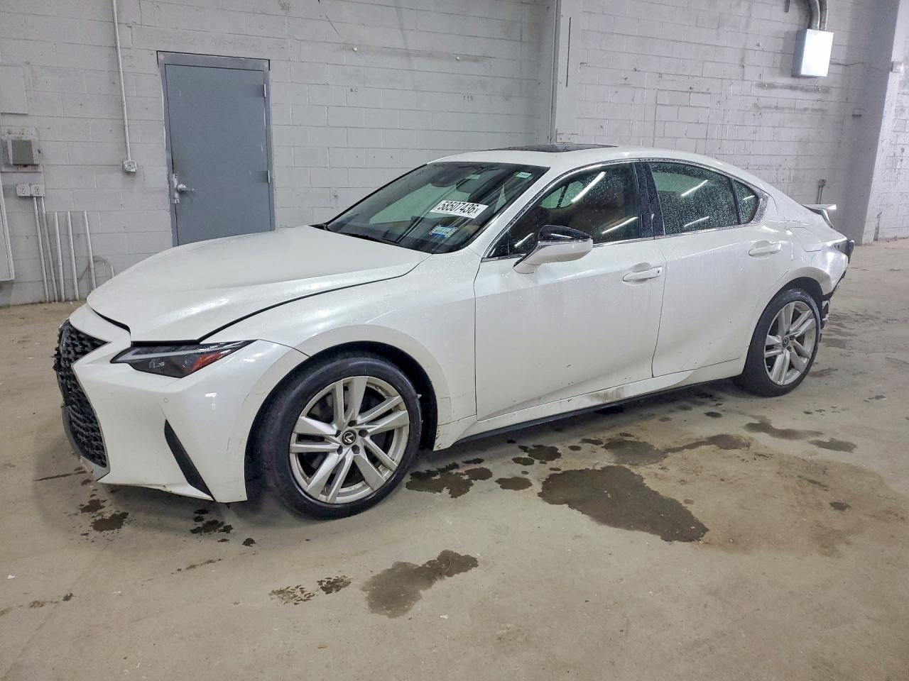 2021 LEXUS IS 300 Comfort