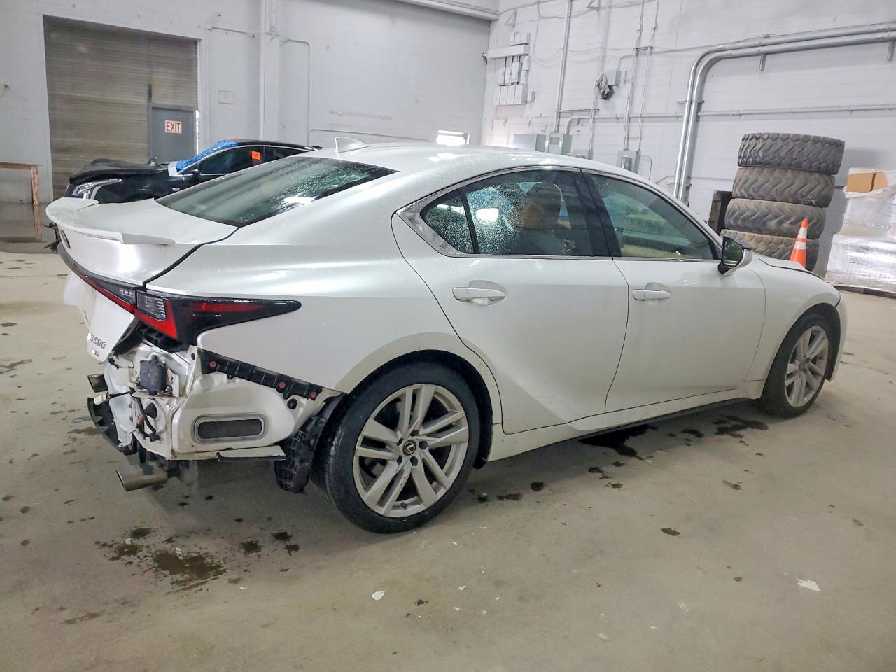 2021 LEXUS IS 300 Comfort
