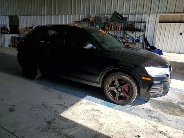 2017 AUDI Q3 Premium